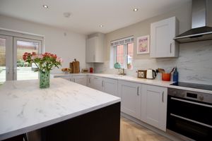 Kitchen/Diner- click for photo gallery